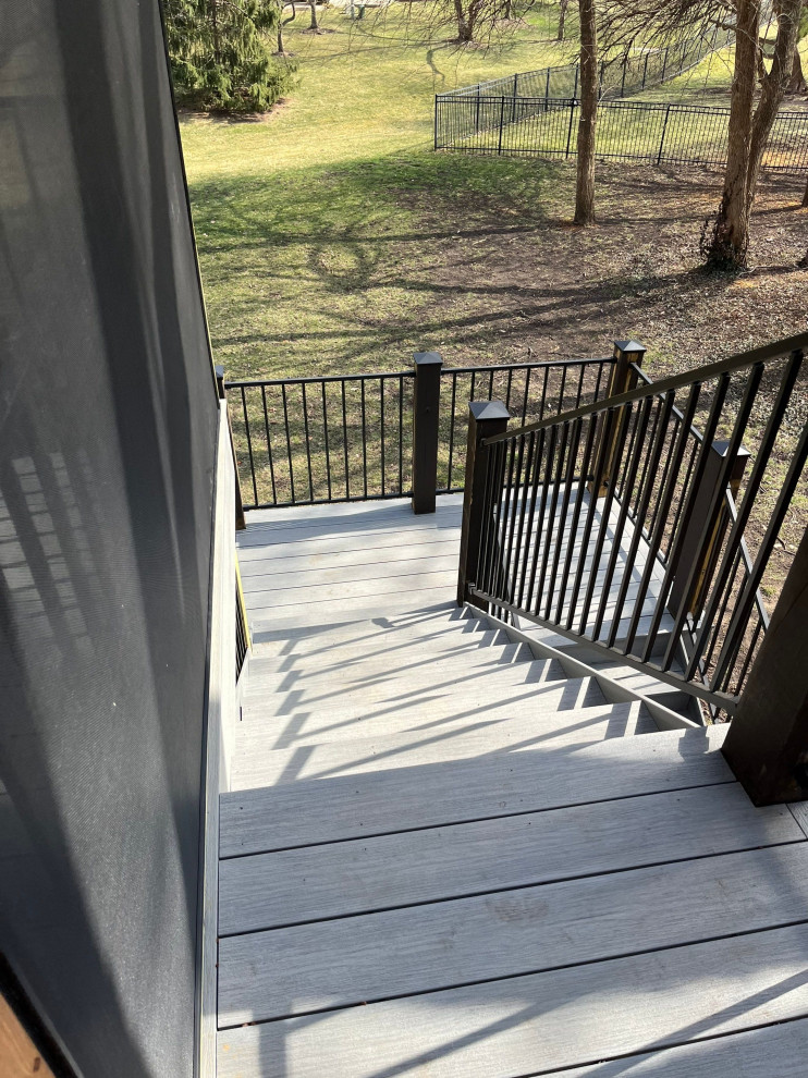 deck / screen porch
