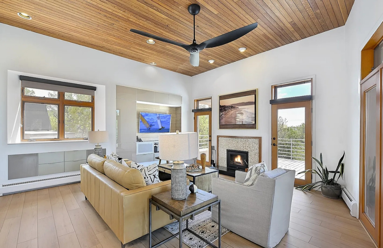 EARNEST RESIDENCE