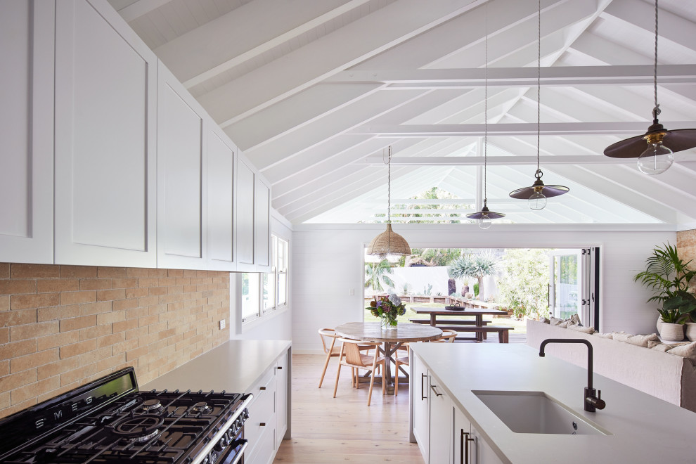 Design ideas for a beach style kitchen in Sydney.