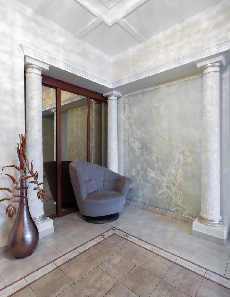 МАЛАЯ КОНЮШЕННАЯ