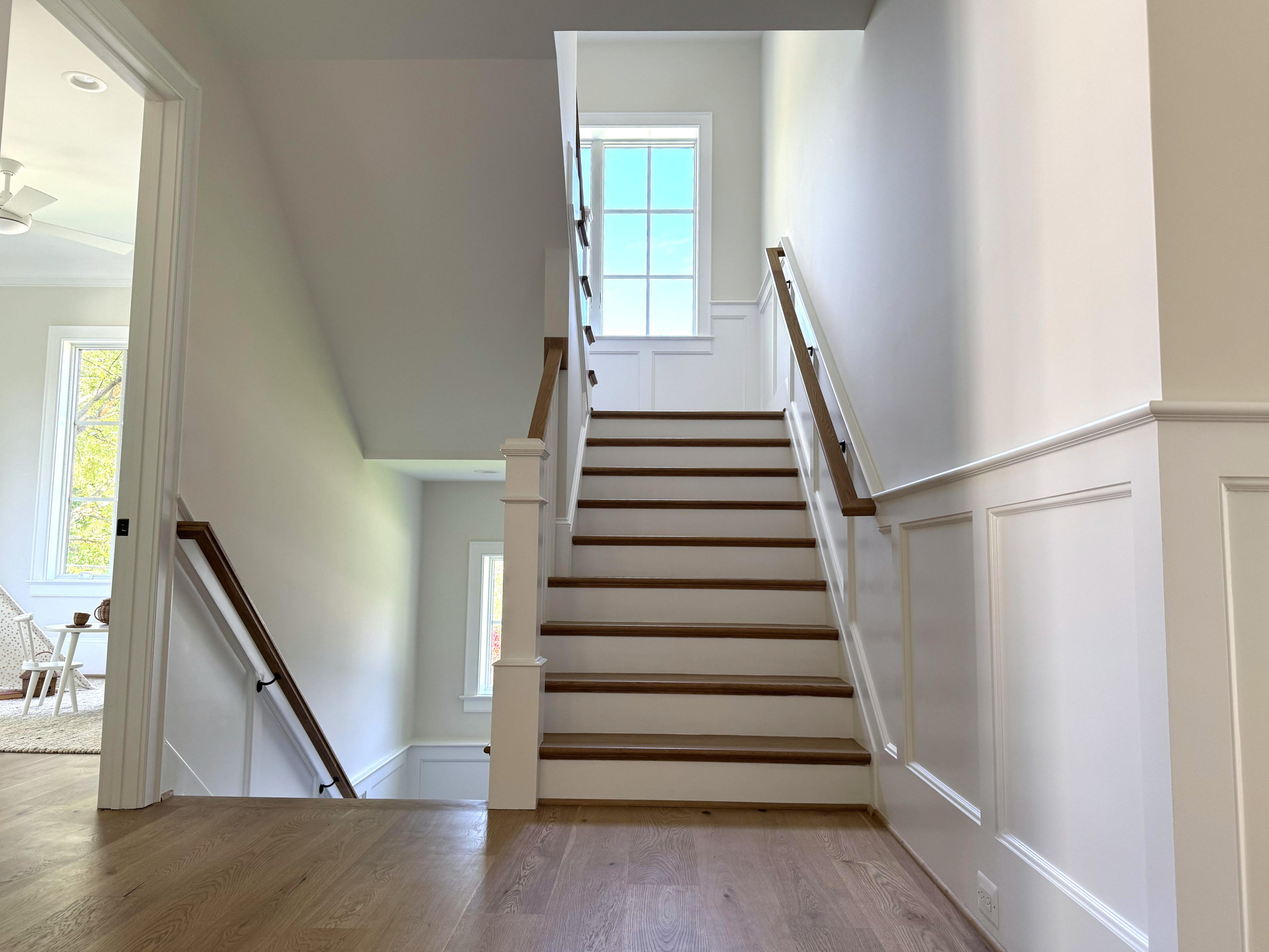 141_Timeless U Shaped Stair with Traditional Box Newels, Arlington, VA 22207