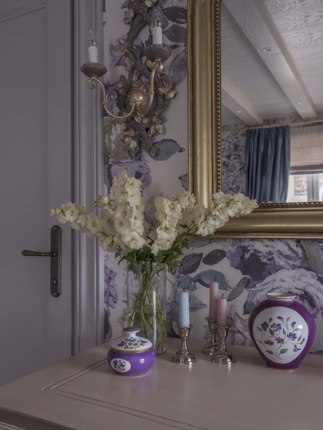 Светлый загородный дом. Дизайнер: Елена Румянцева