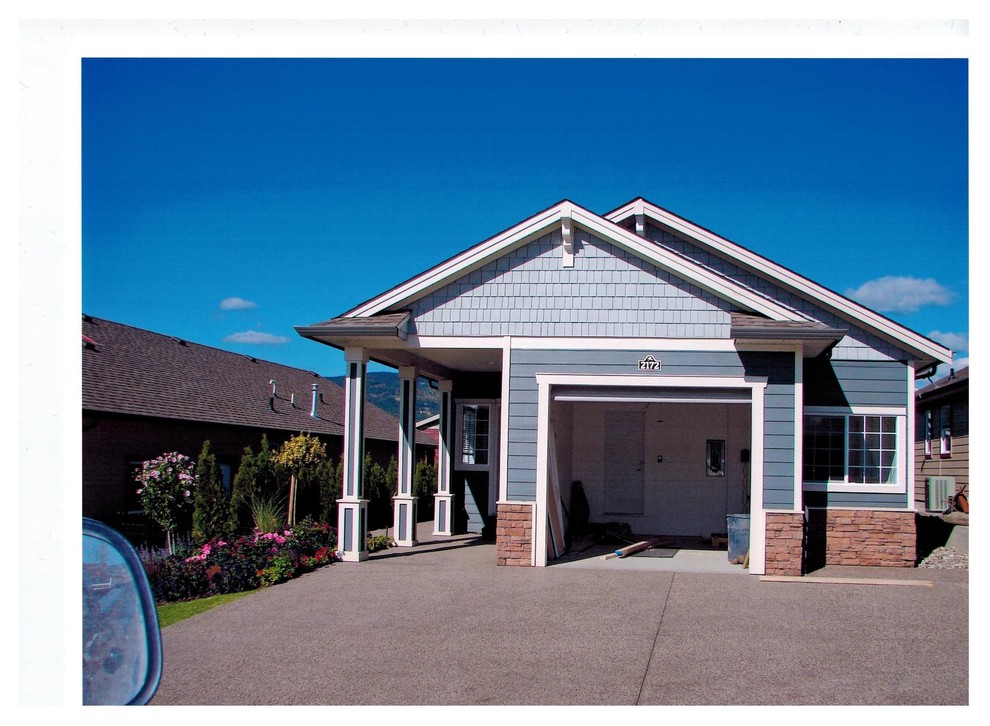 Home design - craftsman home design idea in Edmonton