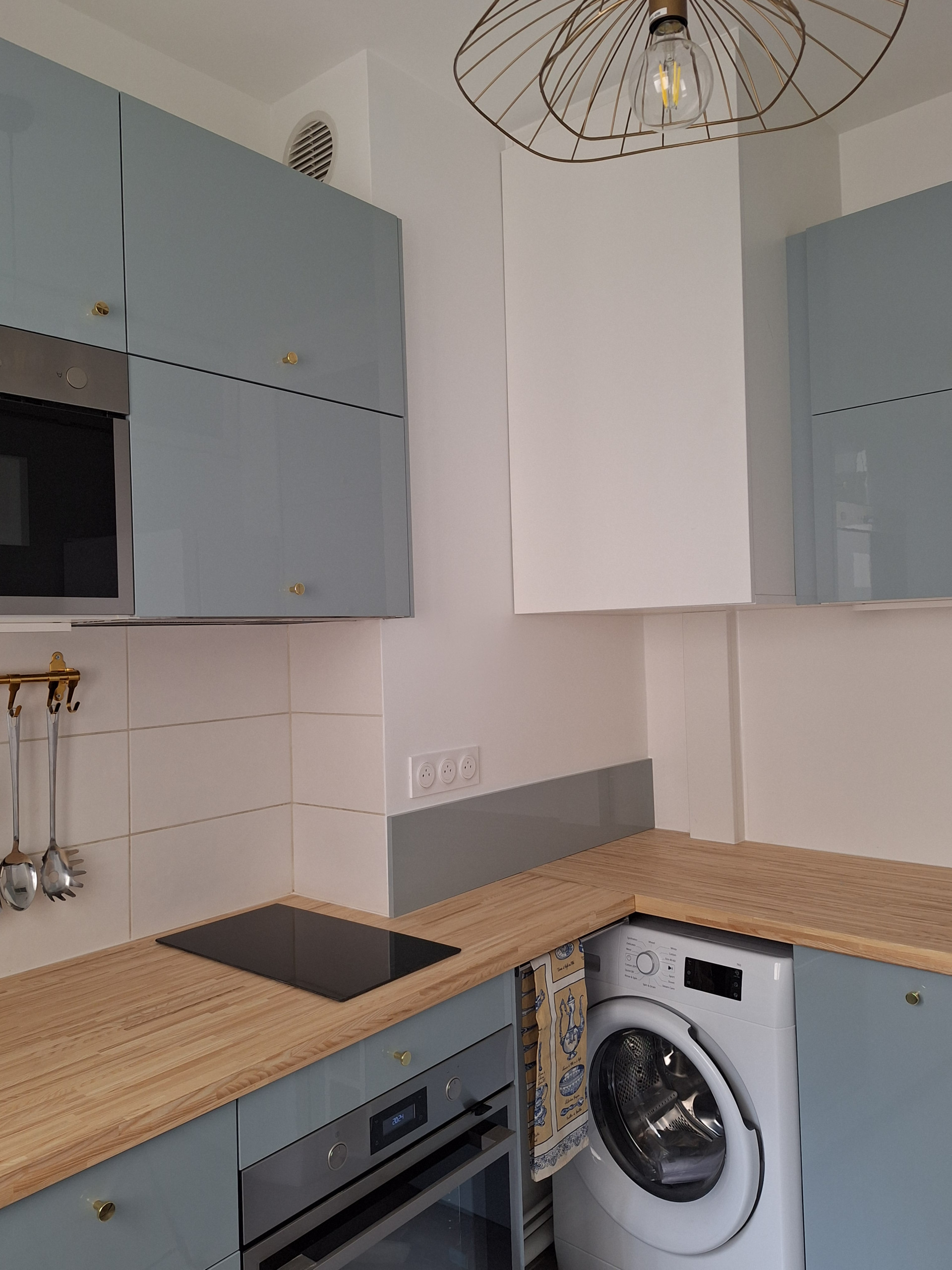 Rénovation partielle, décoration et ameublement d'un appartement ancien