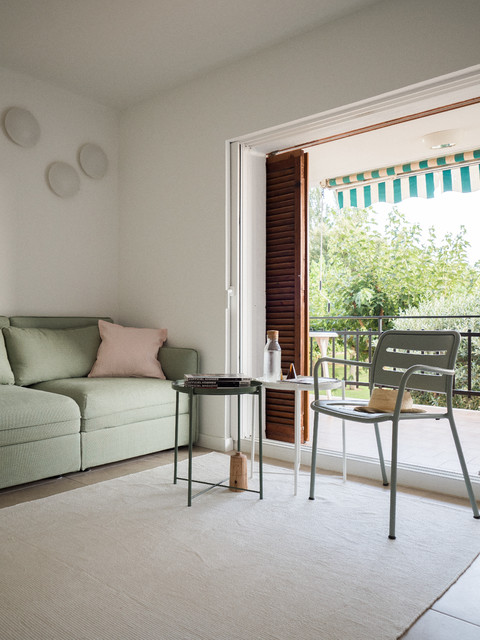 Apartament d'estiu a la Costa Brava coastal-living-room
