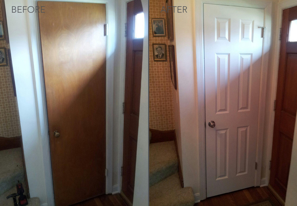 Example of a minimalist entryway design in Orange County
