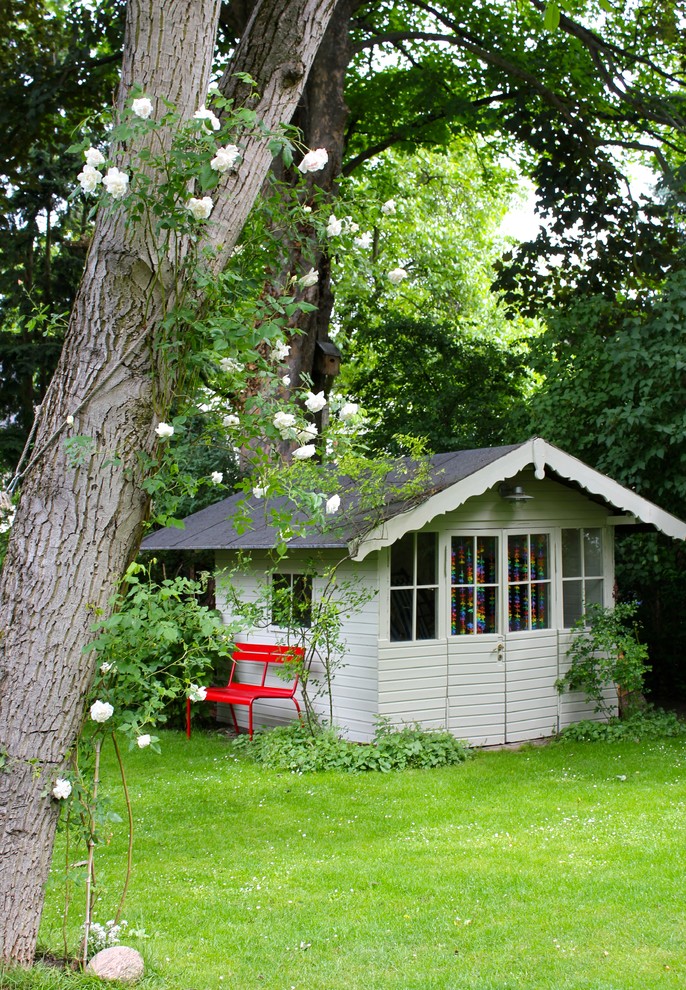 Freistehender, Mittelgroßer Country Geräteschuppen in Berlin