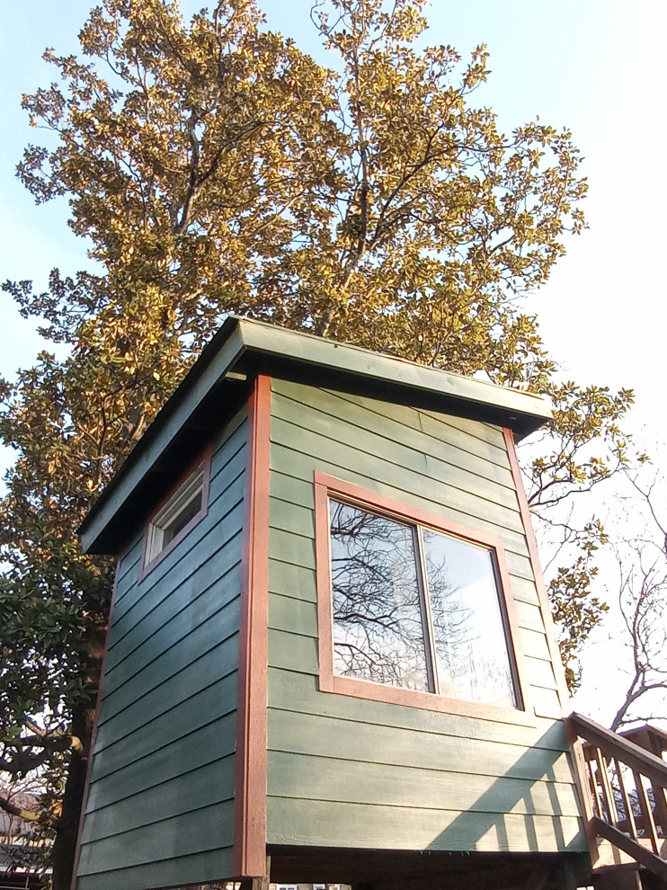 Central Austin Treehouse