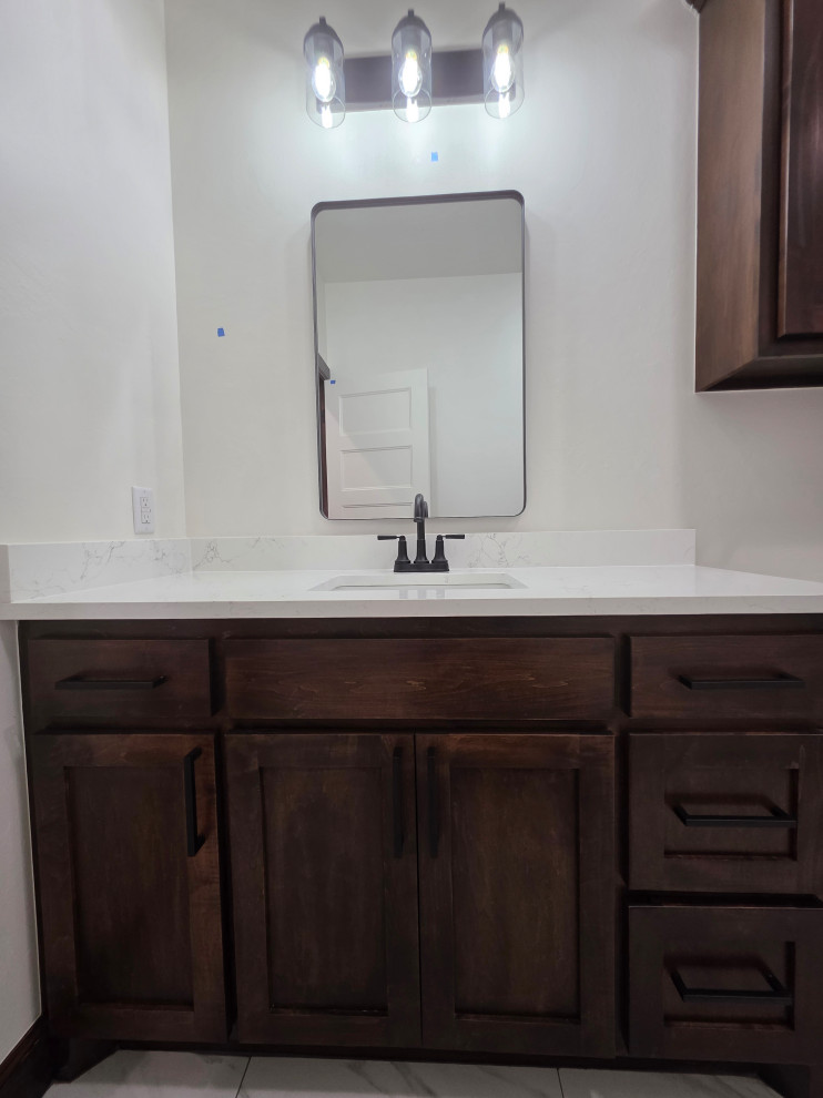 Main Bath Vanity
