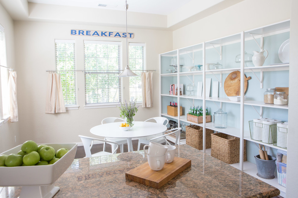 Home design - transitional home design idea in Phoenix