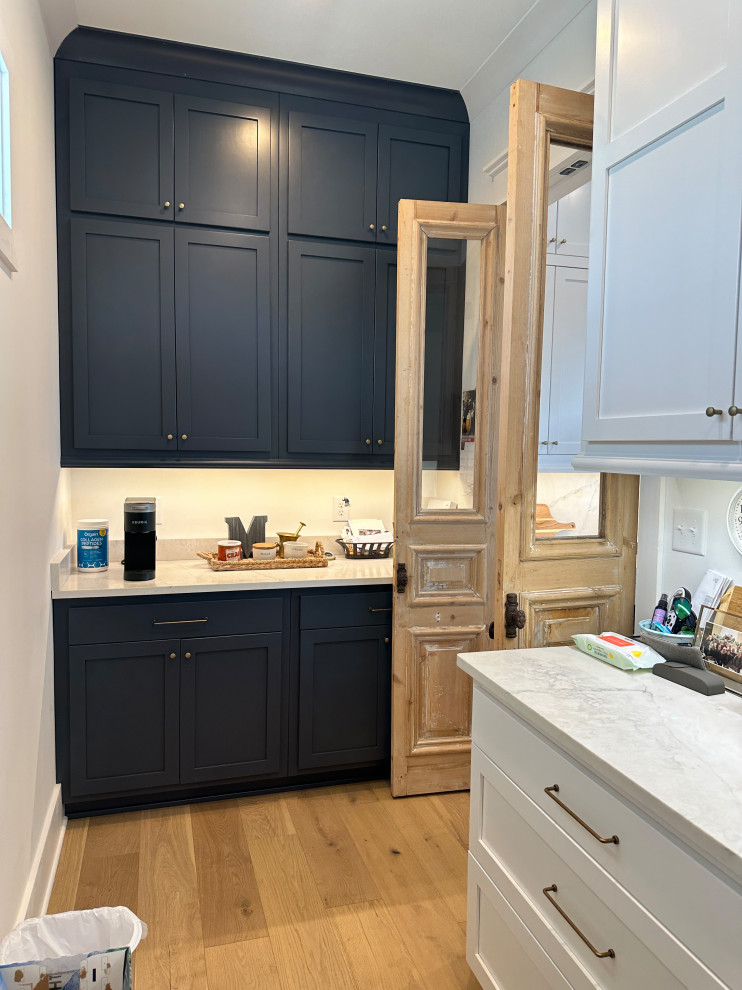 Kitchen - coastal kitchen idea