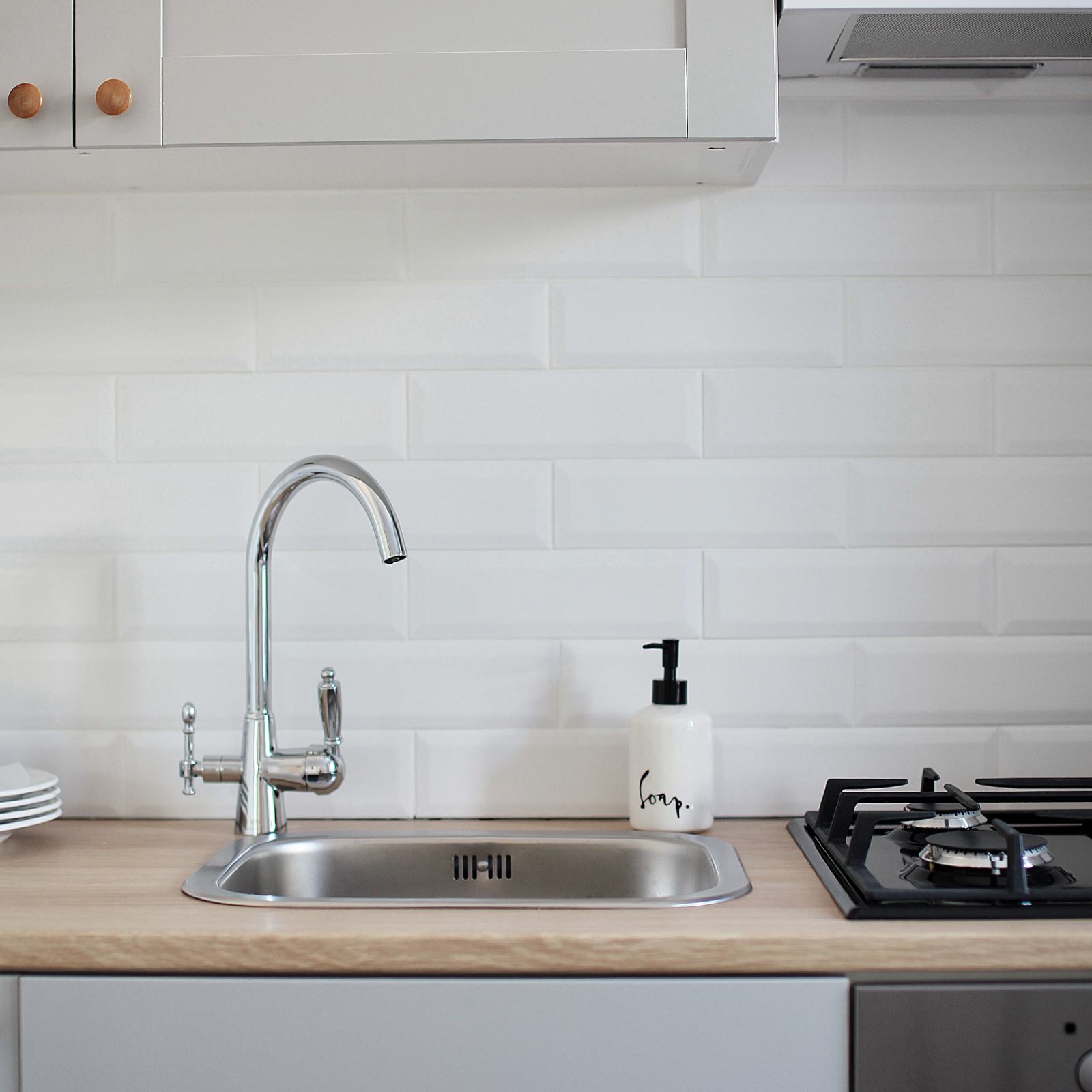 Реализованный дизайн интерьера кухни в скандинавском стиле, Воронеж