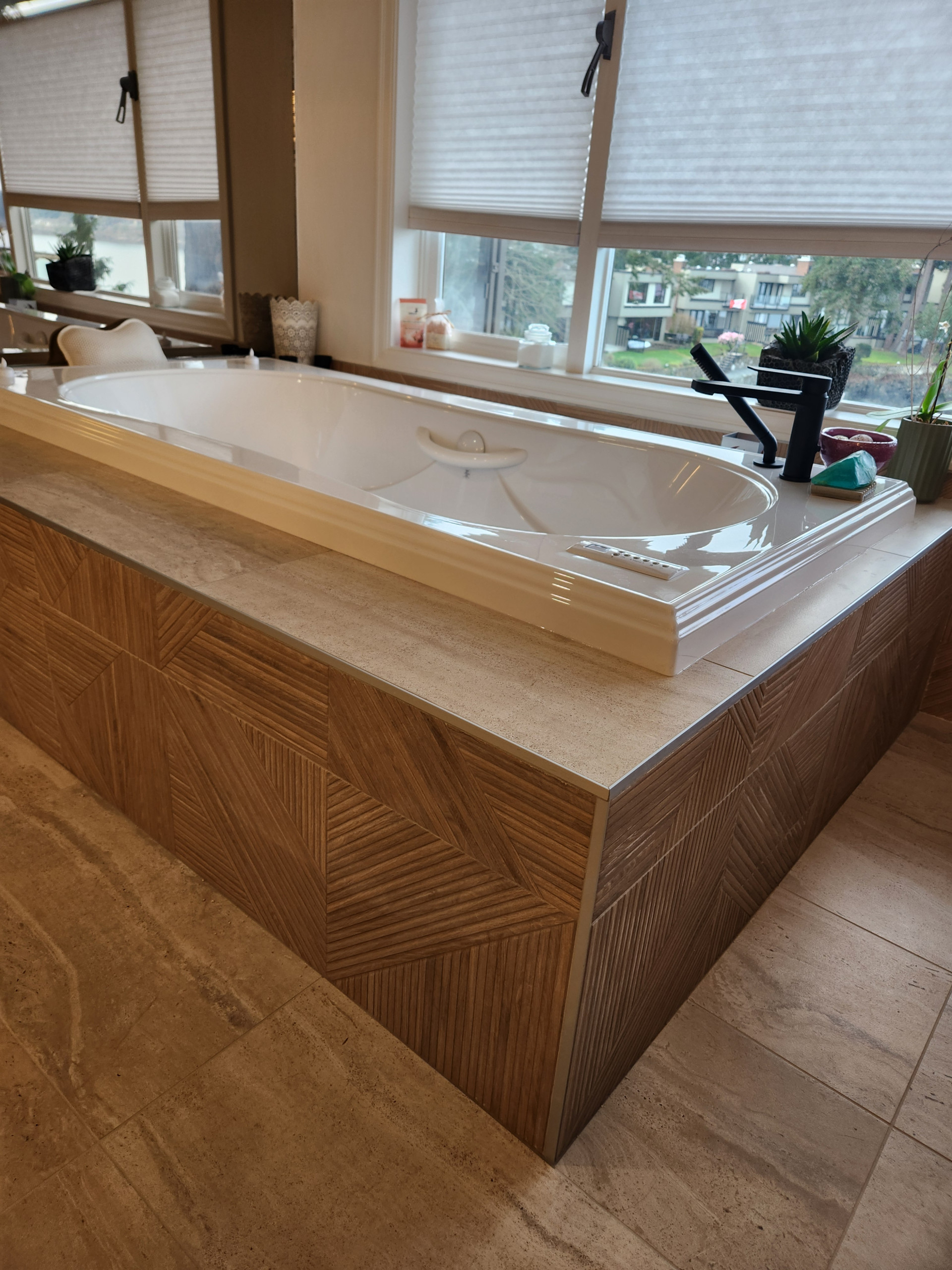 Harbour Rd. Ensuite