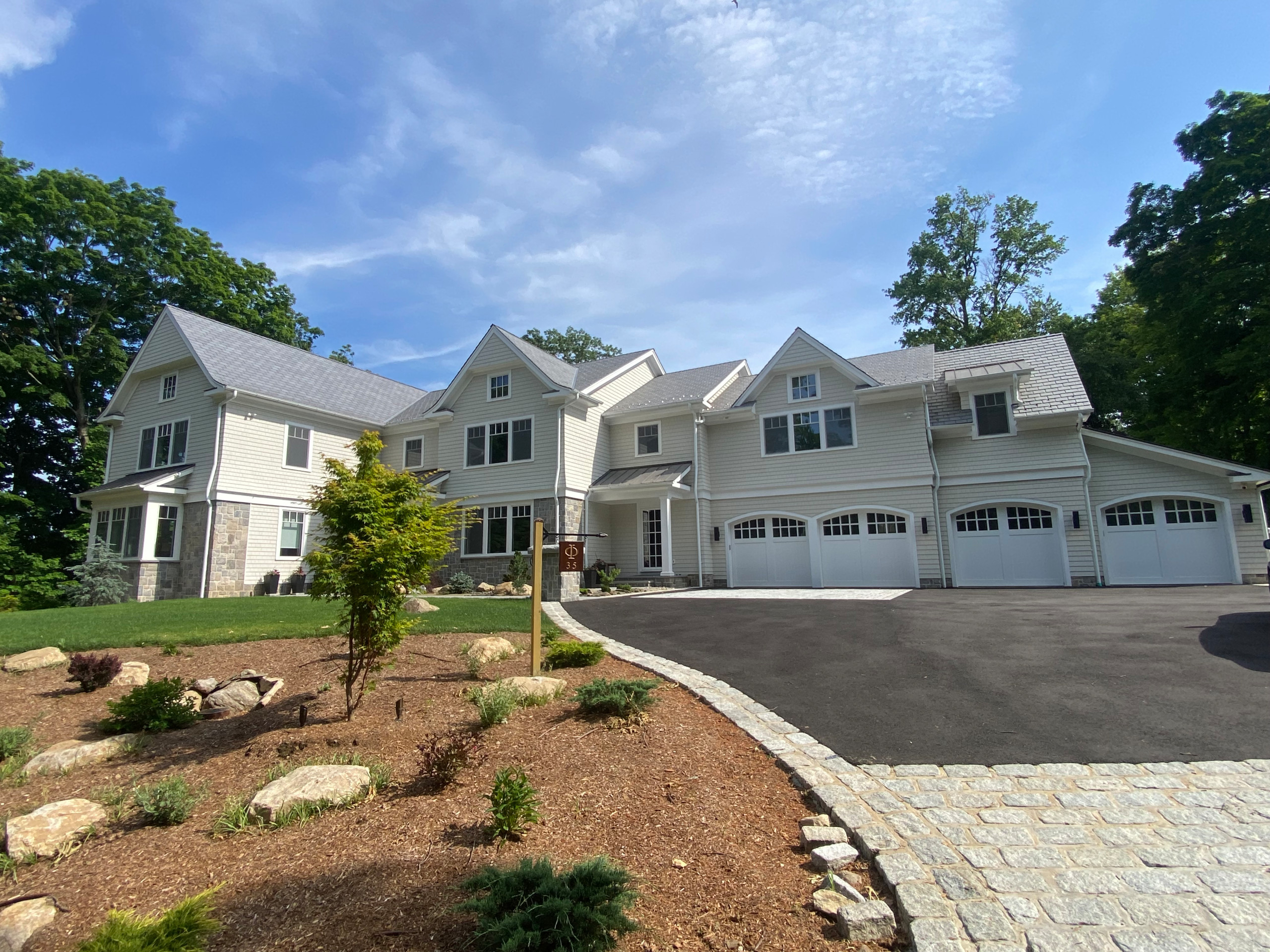 Shingle Style Residence in Darien