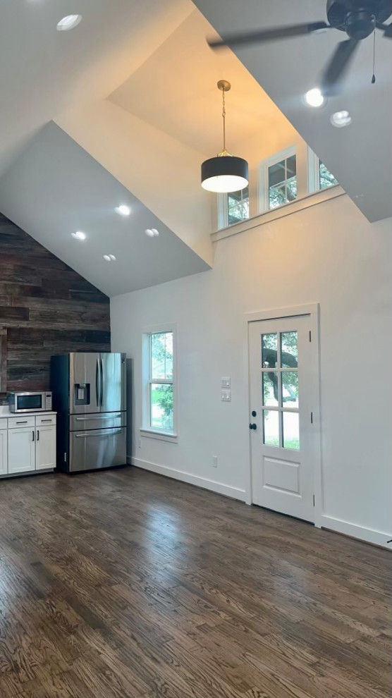 400 sf 2/1