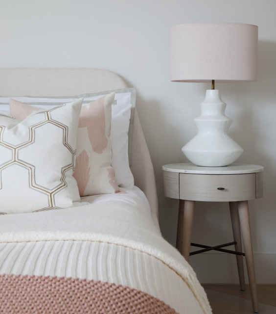 Devon Apartment, Bedroom contemporaneo-camera-da-letto