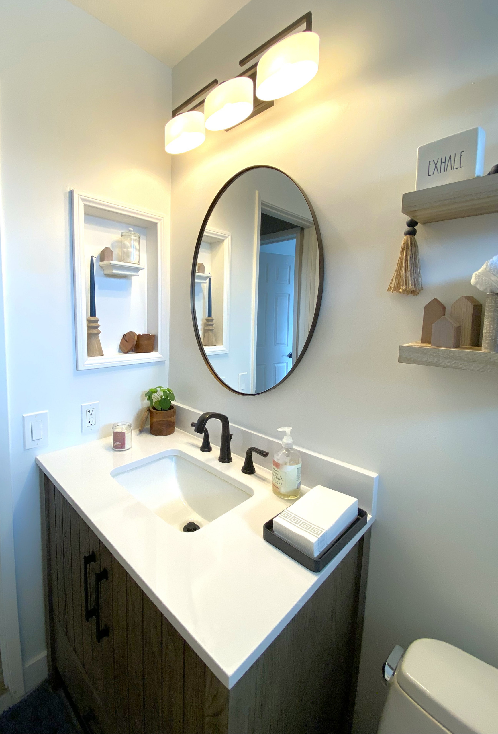 Contemporary Guest Suite Bath