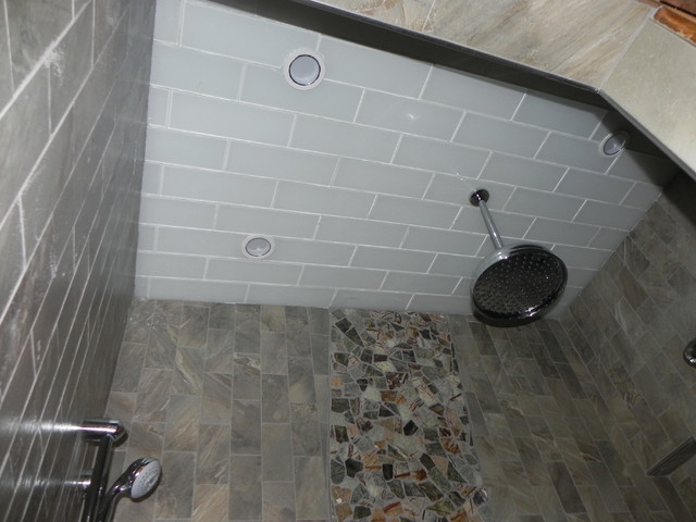 Rustic Bathroom 