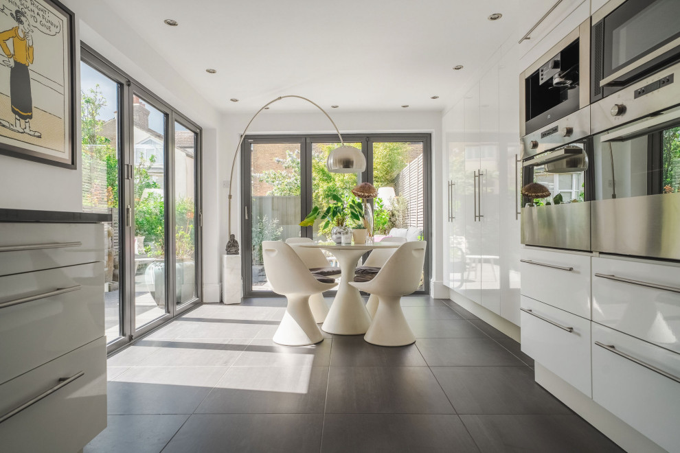 Ramsgate Contemporary Kitchen