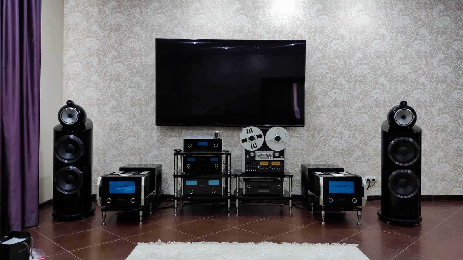 Интерьерное решение. Улучшение аудио-видео системы в готовом помещении.