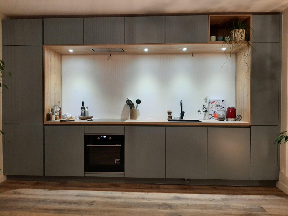 Photo de la cuisine - Avant pose du miroir
