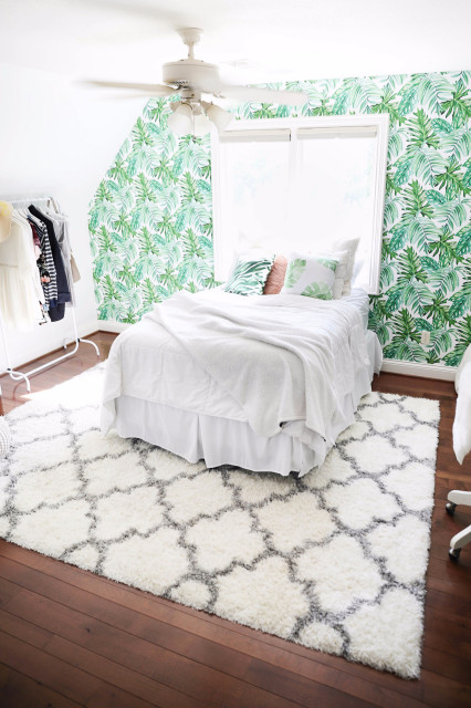Monstera Leaves wallpaper for tropical vibes bedroom tropical-bedroom