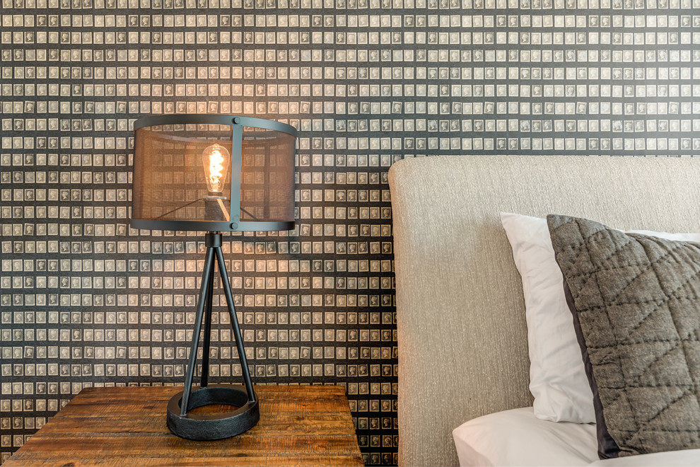 Inspiration for a transitional home design remodel in Austin