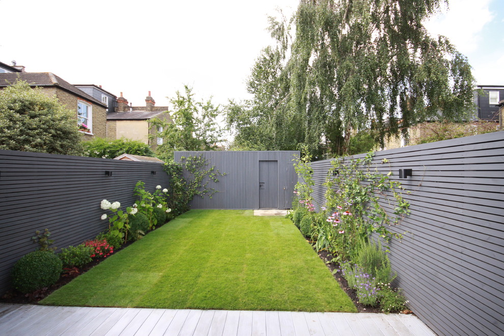 Design ideas for a scandinavian backyard garden in London.