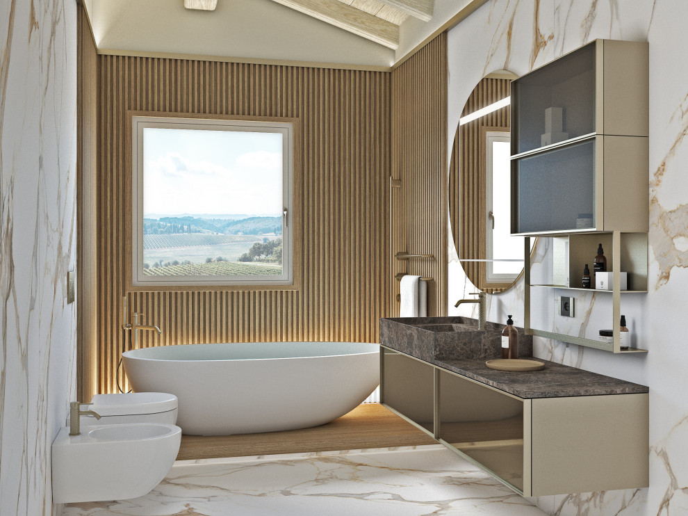 На фото: маленькая ванная комната в современном стиле с стеклянными фасадами, бежевыми фасадами, отдельно стоящей ванной, душем без бортиков, инсталляцией, белой плиткой, керамогранитной плиткой, бежевыми стенами, полом из керамогранита, душевой кабиной, монолитной раковиной, мраморной столешницей, белым полом, душем с распашными дверями, коричневой столешницей, сиденьем для душа, тумбой под одну раковину, подвесной тумбой, балками на потолке и панелями на стенах для на участке и в саду