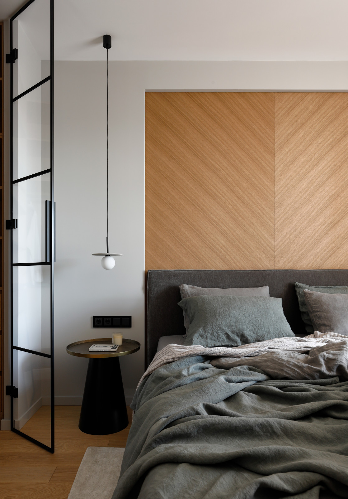 Light midecentury apartment / Квартира с легким флером midcentury