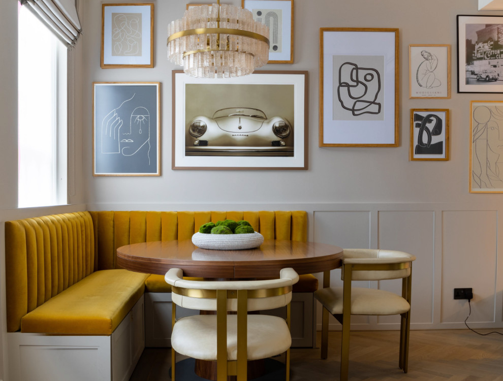 Design ideas for a traditional dining room in Surrey.
