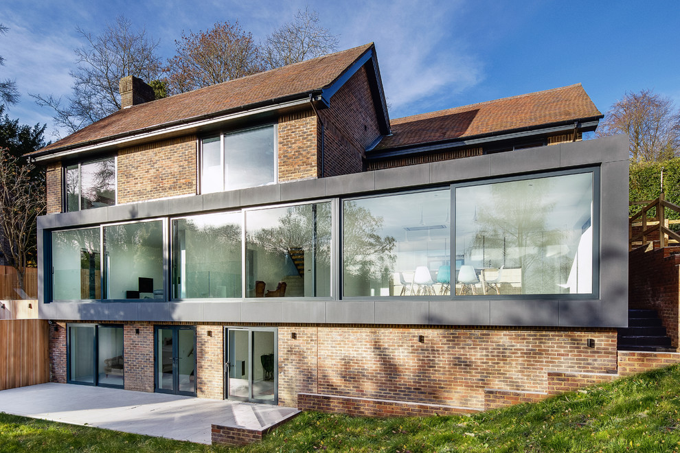 Inspiration for a contemporary home in Hampshire.