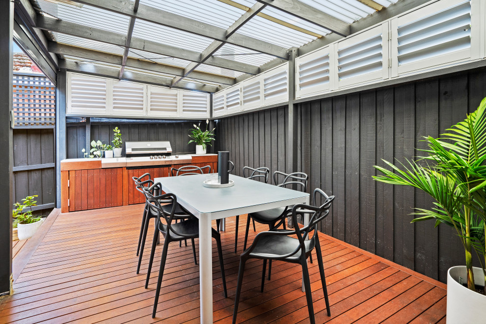 Design ideas for a modern deck in Melbourne.