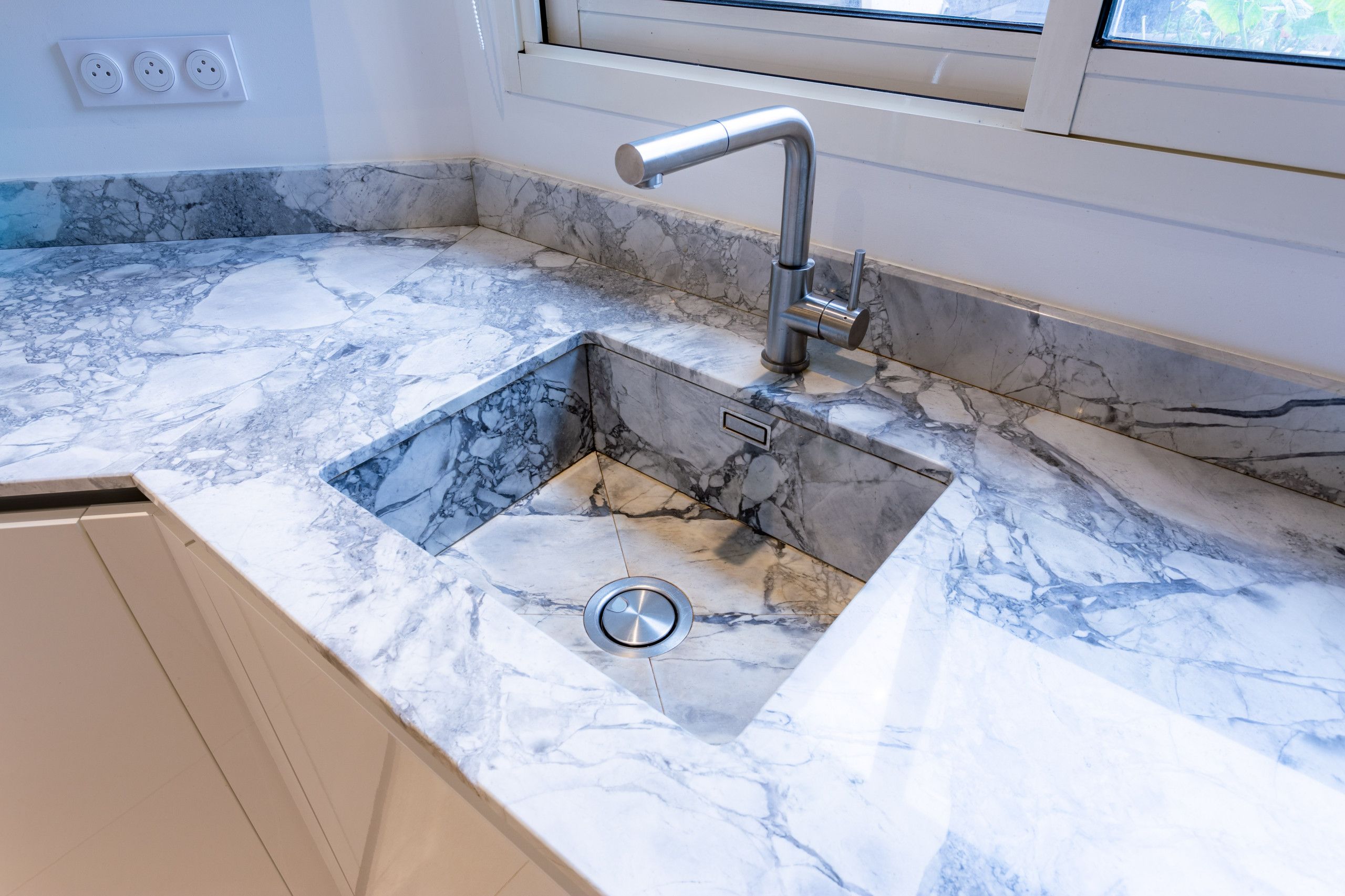 Création d'une cuisine atypique dans une maison d'architecte