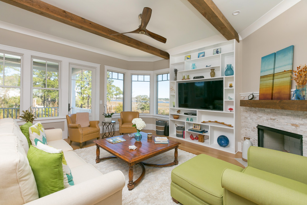 Photo of a large nautical living room in Tampa.
