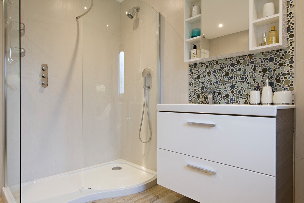 Master Bed Ensuite Bathroom