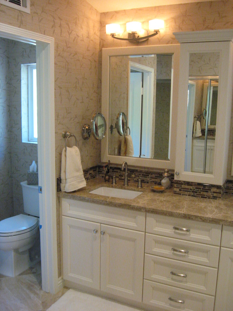 Example of an island style bathroom design in Los Angeles