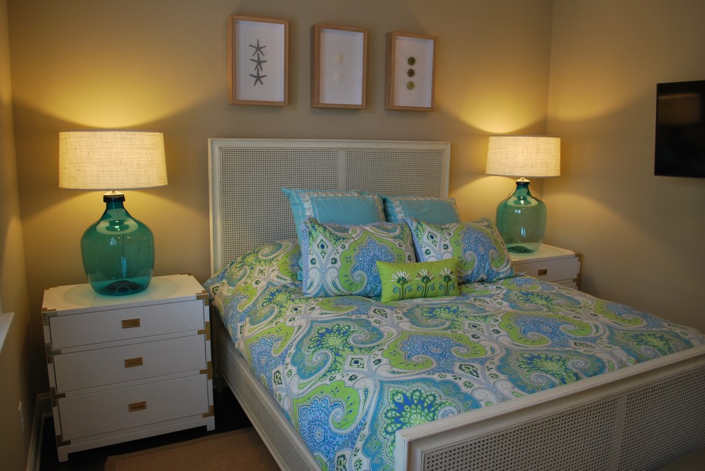 lavender and turquoise bedroom