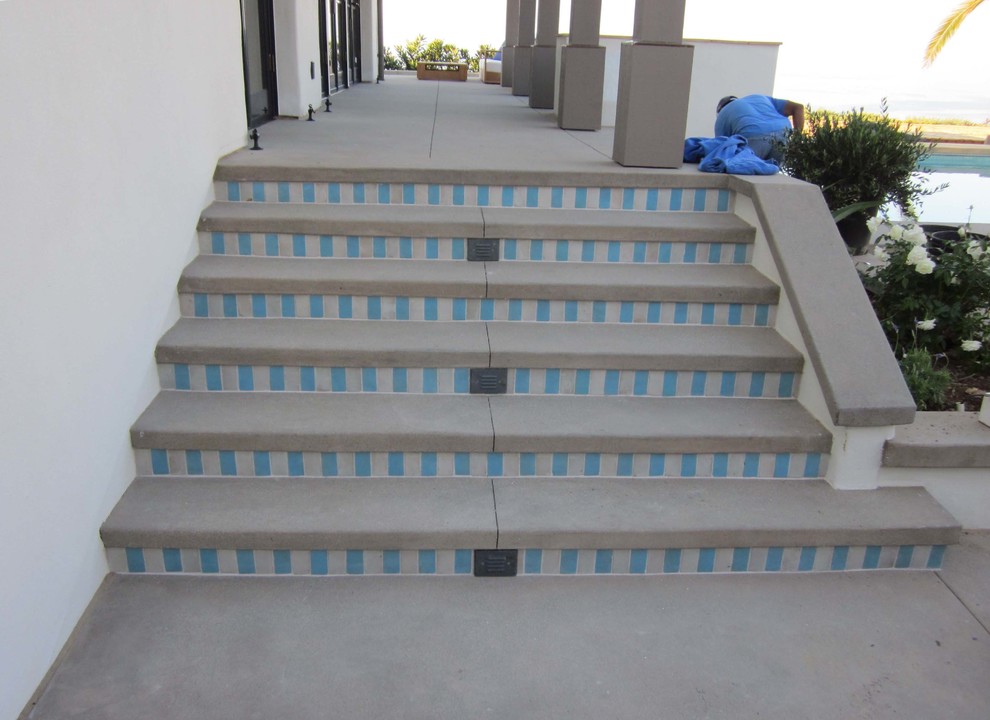 Staircase - transitional staircase idea in Orange County