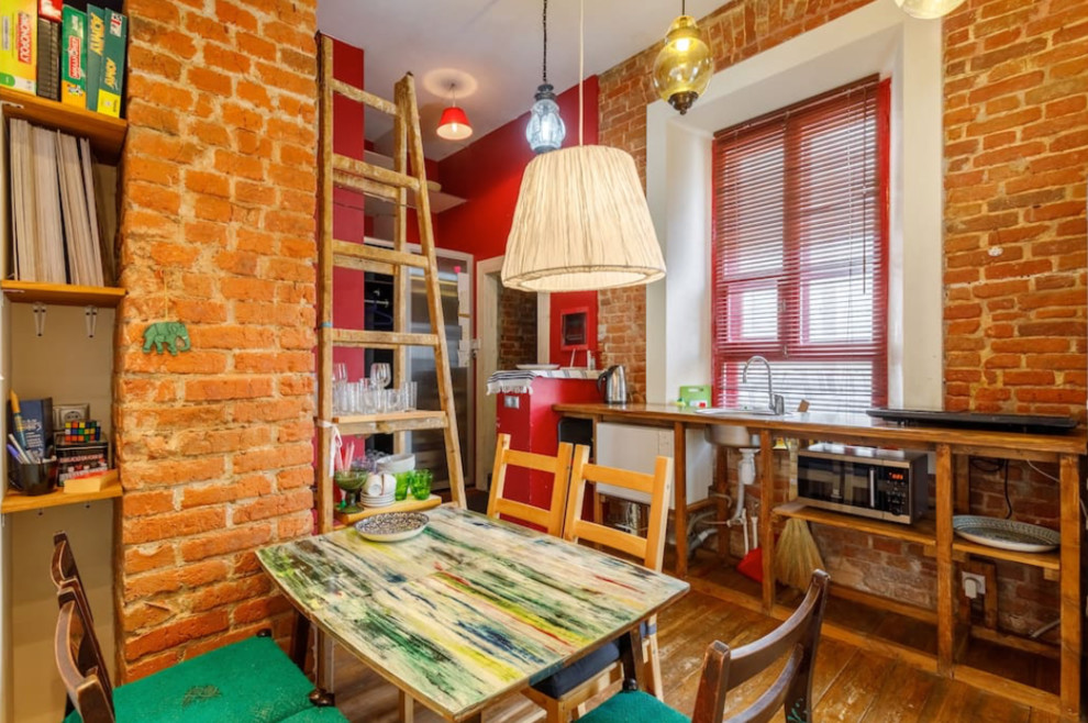 Светлая квартира-студия на Моросейке.