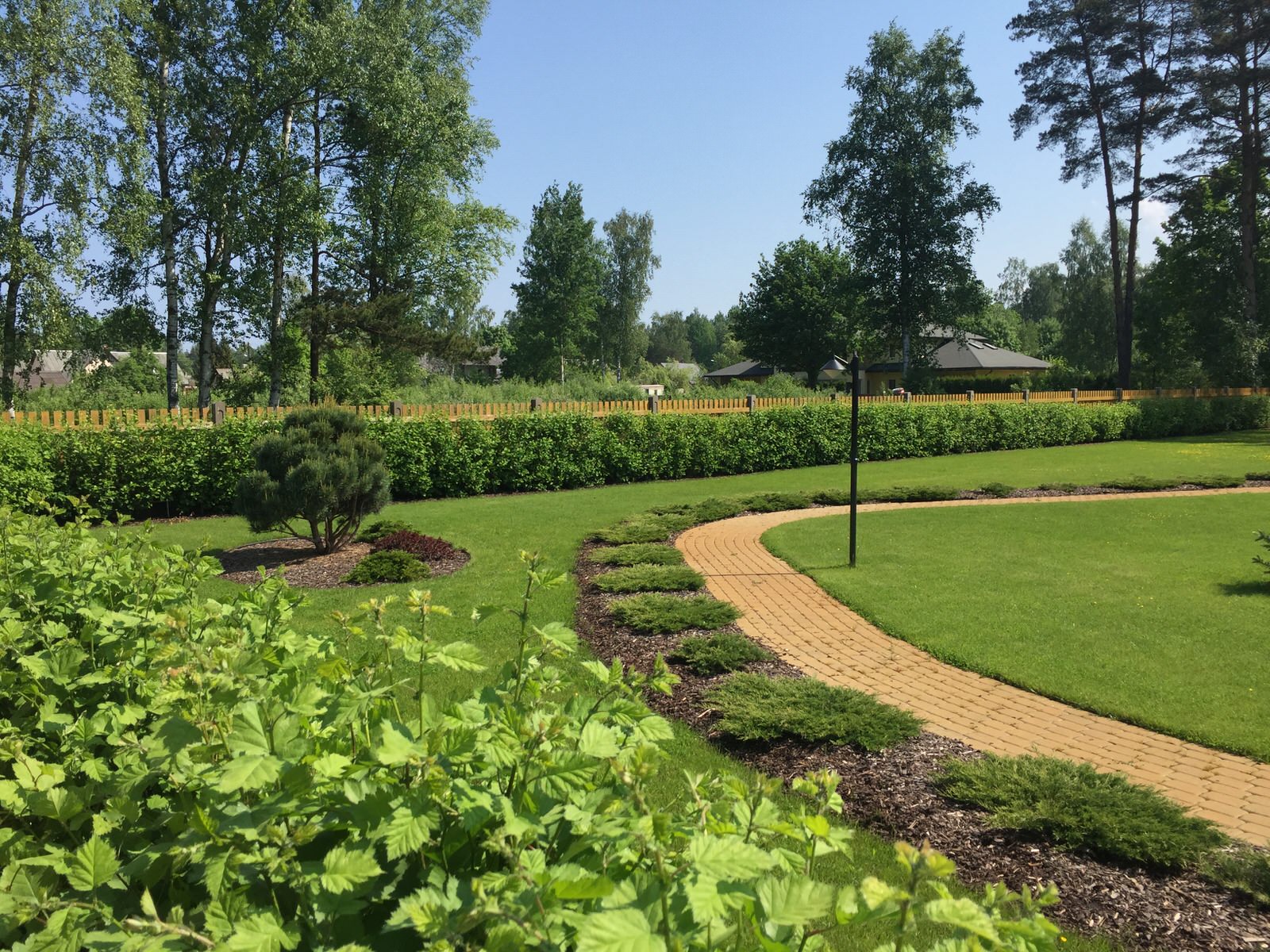 Благоустройство территории