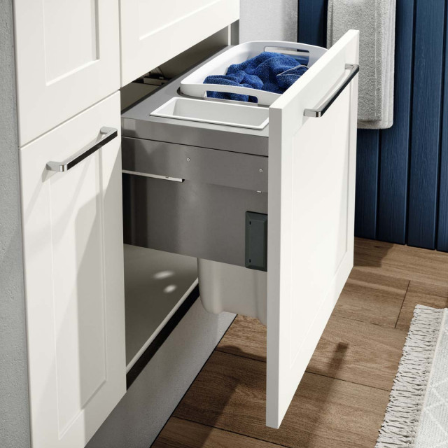 Nordic Classic Style traditional-bathroom