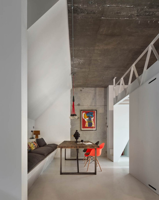 Hackney Apartment contemporary-matplats