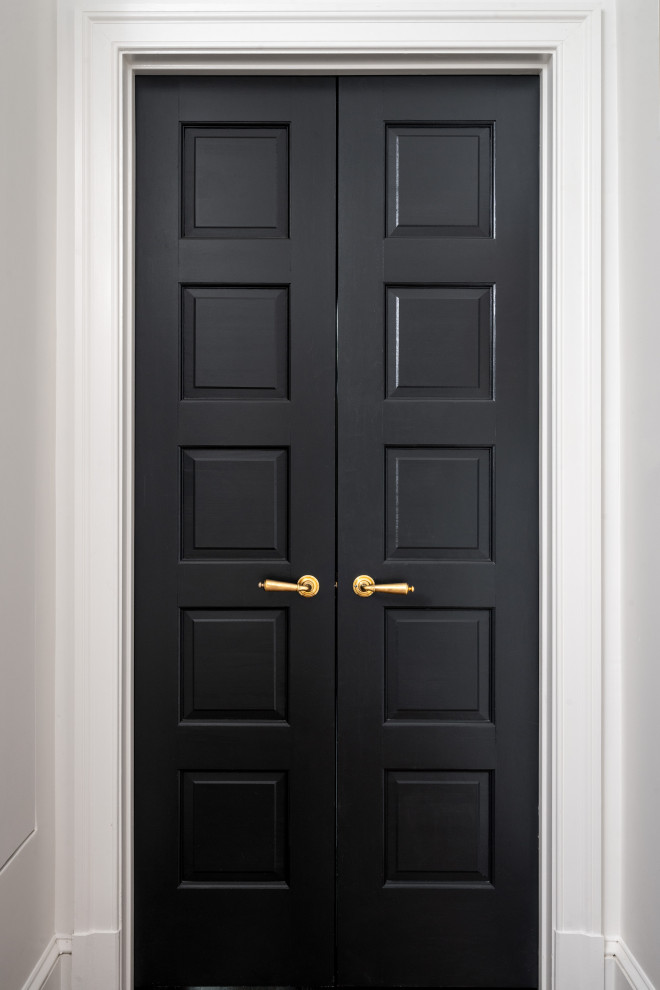 Example of a transitional hallway design in DC Metro