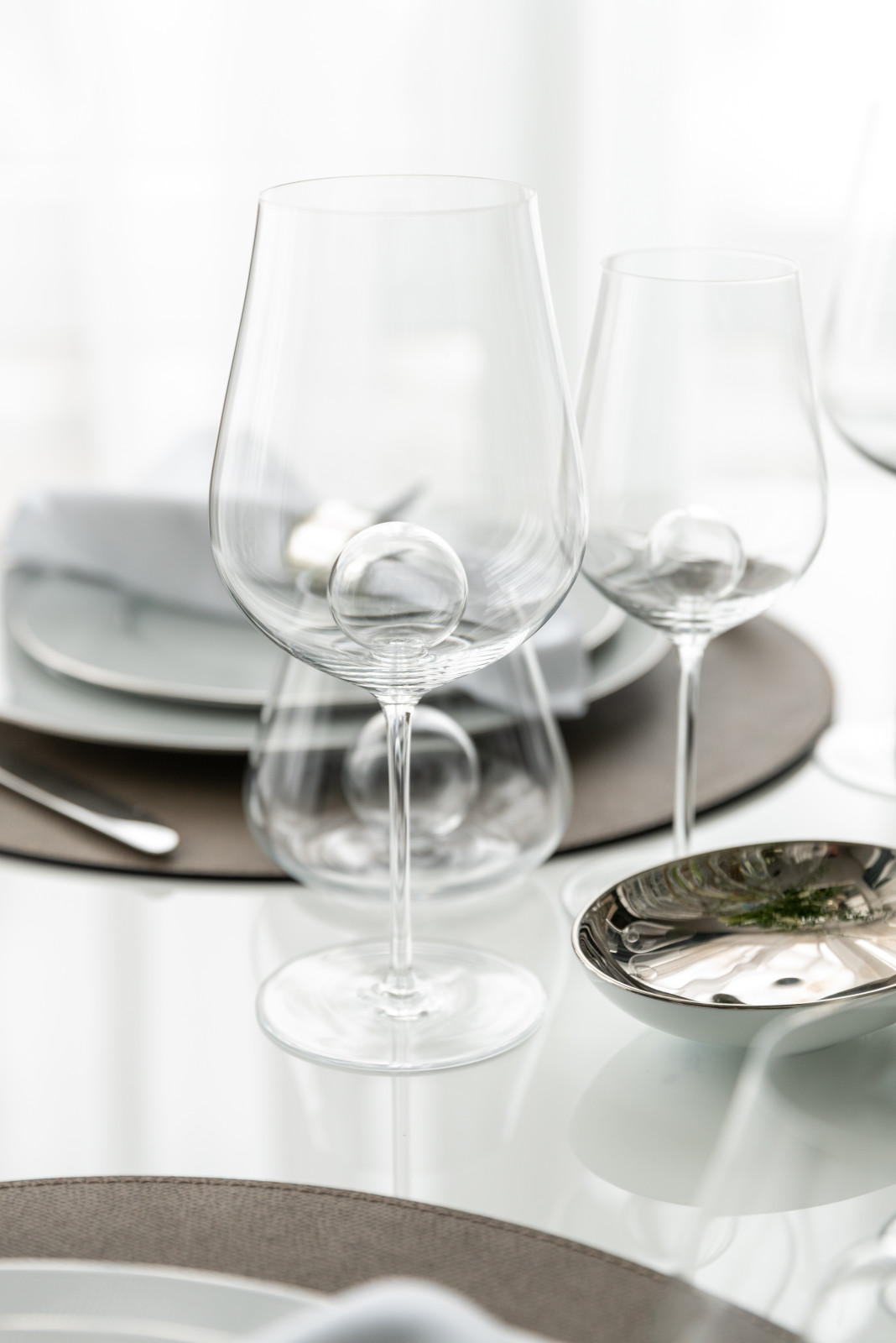 Бежевый и зеркала