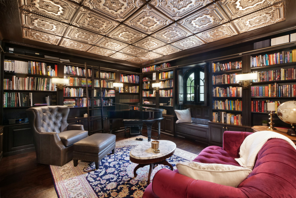 Family room - traditional family room idea in Cleveland