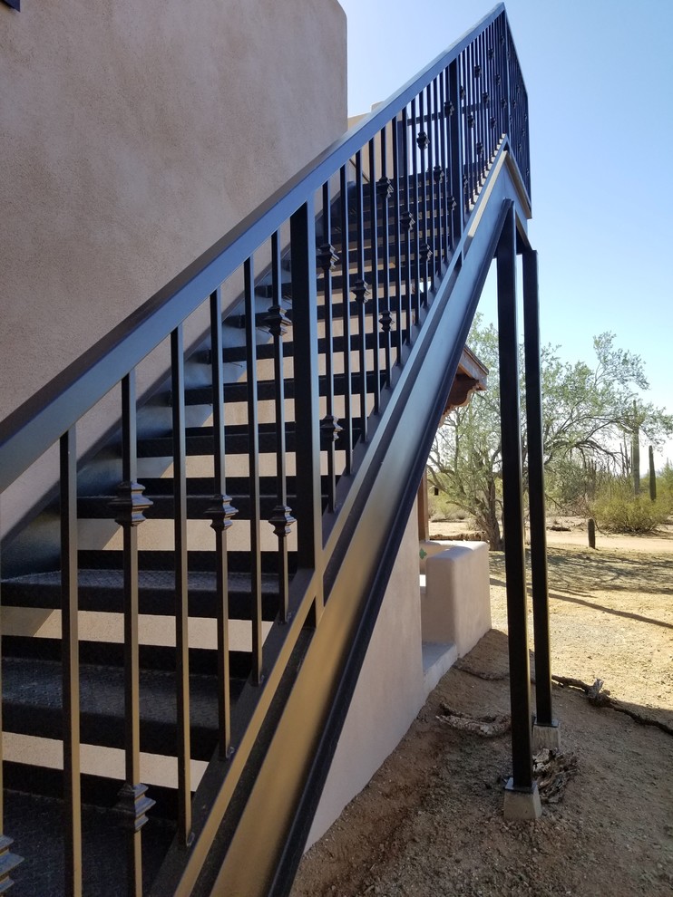 Transitional deck photo in Phoenix