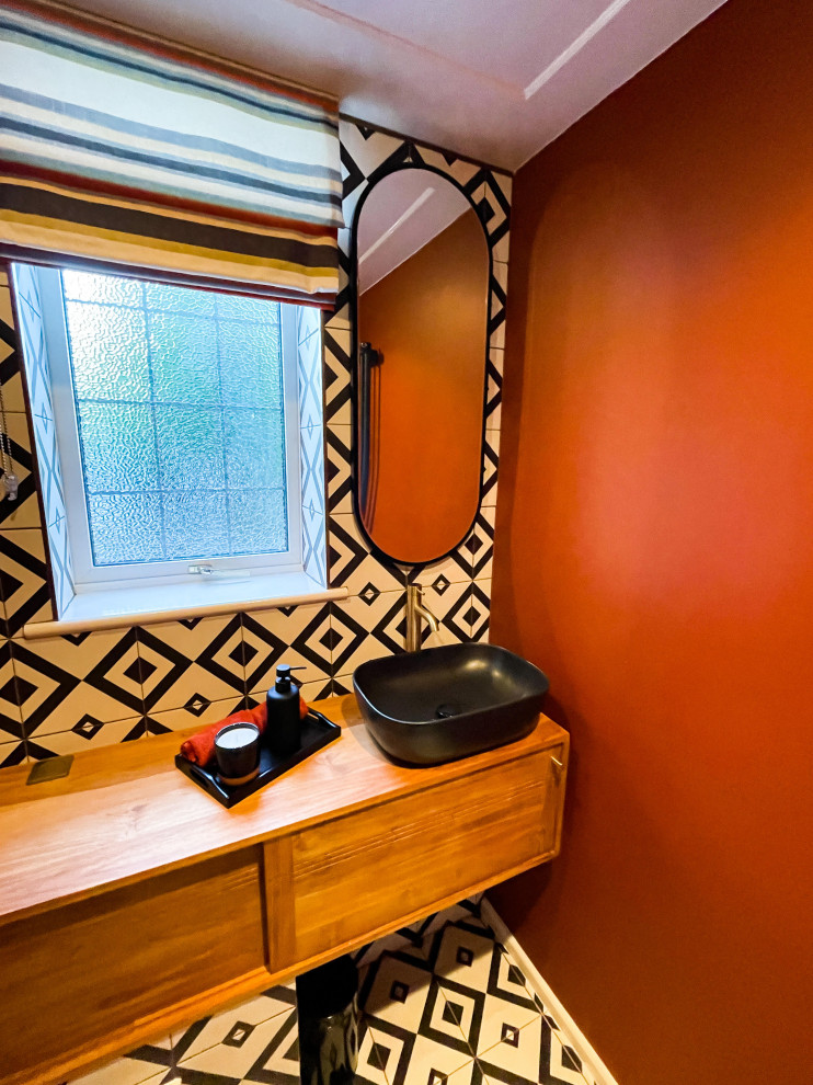 African inspired cloakroom