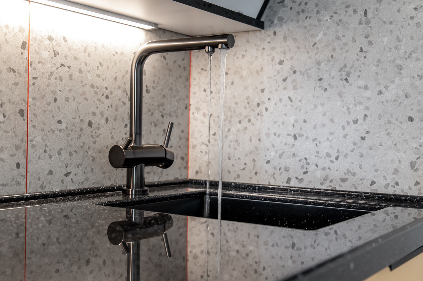 ЗАНИМАТЕЛЬНАЯ ГЕОМЕТРИЯ