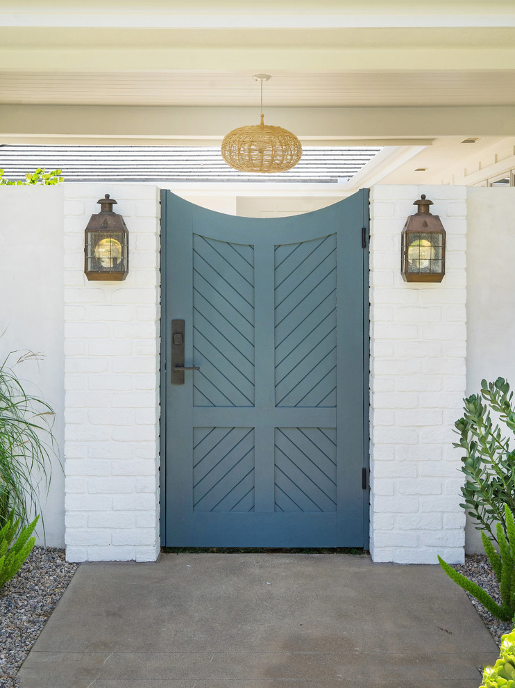 Inspiration for a beach style entryway in Orange County.